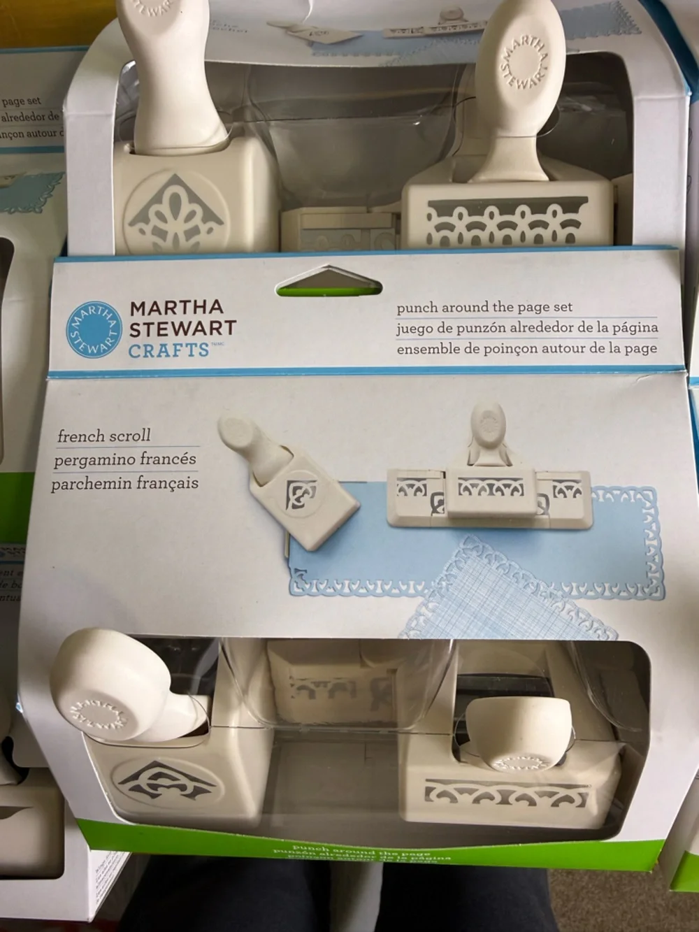 New Set of 6 Martha Stewart Punch Around the Page Edge Punch Sets Paper Crafting - Picture 5 of 8
